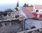 22.06.2025.,Omis - Jutro na pozaristu kod Mimica i Marusica protice bez novih aktivnih pozara. Vatrogasci koji su probdjeli cijelu noc dezurajuci iscekuju smjene a stanovnici u iscekivanju dolaska radnika HEP-a. Photo: Ivo Cagalj/PIXSELL/Ivo Cagalj/pixsell