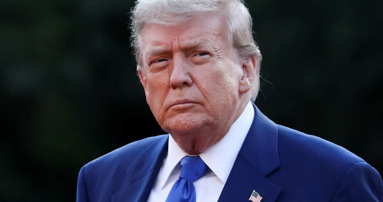 U.S. President Donald Trump arrives at a dinner for NATO heads of states and government hosted by Dutch King Willem-Alexander and Dutch Queen Maxima, on the sidelines of a NATO Summit, at Huis ten Bosch Palace in The Hague, Netherlands June 24, 2025. REUTERS/Christian Hartmann/Christian Hartmann