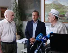 SARAJEVO, 29. juna (FENA) – Poništavanjem presude u predmetu 'Slaven Kovačević protiv Bosne i Hercegovine', Evropski sud za ljudska prava izgubio je pravni kredibilitet i postao više politički sud, izjavio je prof. dr. Enver Halilović, jedan od uvodničara na današnjoj sesiji asocijacije nezavisnih intelektualaca "Krug 99" u Sarajevu, održanoj o temi "Embargo na demokratiju u BiH – slučaj Kovačević pred Evropskim sudom za ljudska prava". (Foto FENA/Almir Razić)/Fena