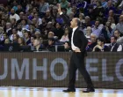epa10355854 Real Madrid's head coach Chus Mateo reacts during the EuroLeague basketball match between Real Madrid and AS Monaco held at Wizink Center arena, in Madrid, central Spain, 08 December 2022. EPA/ZIPI