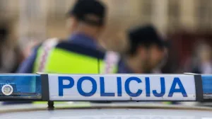 policija/X