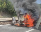 Automobil se zapalio kod Semizovca, gužva, kolona, ima povrijeđenih, nesreća/Viber
