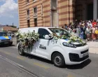 Tabuti s posmrtnim ostacima žrtava genocida u Srebrenici ispraćeni su i ispred Vijećnice./Senad Gubelić