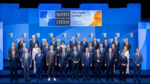 nato samit haag/Nato
