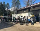 Blažuj migranti u redu čekaju/