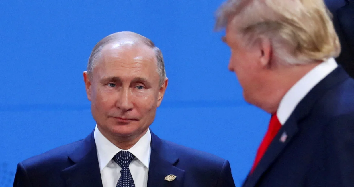 FILE PHOTO: FILE PHOTO: U.S. President Donald Trump and Russia's President Vladimir Putin are seen during the G20 leaders summit in Buenos Aires, Argentina November 30, 2018. REUTERS/Marcos Brindicci/File Photo/File Photo/File Photo/Marcos Brindicci