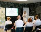 U Innovation laboratoriju Univerziteta Sarajevo School of Science and Technology (SSST) nedavno se okupila raznolika grupa učesnika i partnera u okviru projekta Green4OHS [1]/