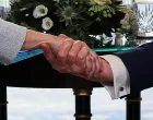 U.S. President Donald Trump shakes hands with European Commission President Ursula von der Leyen, in Turnberry, Scotland, Britain, July 27, 2025. REUTERS/Evelyn Hockstein/Evelyn Hockstein