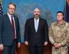 Koski sa Bakerom i McKinney-em/Ambasada Sad U Bih
