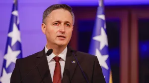 Denis Bećirović/