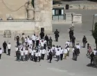 JERUSALEM - 26. MAJ: Više od 900 izraelskih doseljenika, uključujući članove Knesseta, upalo je u kompleks džamije Al-Aksa u okupiranom Istočnom Jerusalemu u ponedjeljak, obilježavajući godišnjicu izraelske okupacije grada (Gazi Samad - Anadolu Agency)/