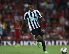epa10150672 Newcastle's Alexander Isak in action during the English Premier League soccer match between Liverpool FC and Newcastle United in Liverpool, Britain, 31 August 2022. EPA/PETER POWELL EDITORIAL USE ONLY. No use with unauthorized audio, video, data, fixture lists, club/league logos or 'live' services. Online in-match use limited to 120 images, no video emulation. No use in betting, games or single club/league/player publications/Foto: Peter Powell