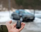 Prva generacija Macana, koja je predstavljena 2014. godine, stekla je popularnost zahvaljujući uzornoj dinamici vožnje temeljenoj na snažnim benzinskim i dizelskim motorima. Njen savremeni nasljednik mijenja pogonski koncept i postaje 100% električni automobil, ali i podiže stepen dinamike u vožnji na još viši nivo… 