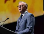 epa10316981 Australian Prime Minister Anthony Albanese speaks during the International Trade Union Confederation World Congress at the Melbourne Convention and Exhibition Centre in Melbourne, Australia, 21 November 2022. EPA/DIEGO FEDELE  AUSTRALIA AND NEW ZEALAND OUT/Diego Fedele