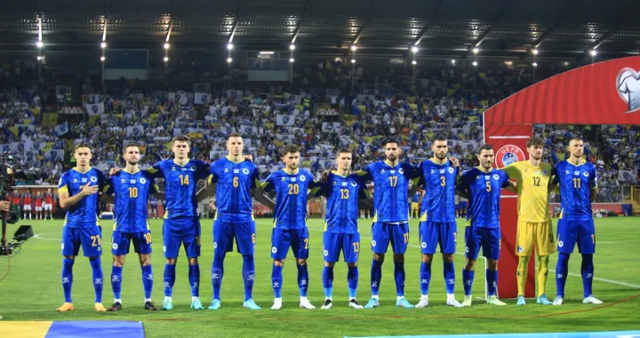 Bosna i Hercegovina - LuksemburgIbrahim ŠehićAdrian Leon BarišićSiniša SaničaninSead KolašinacAmar DedićBenjamin TahirovićGojko CimirotMiralem PjanićKenan KodroMiroslav StevanovićEdin Džeko/Foto: 