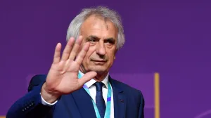 epa09863836 Head coach of the Moroccan national soccer team Vahid Halilhodzic arrives for the main draw for the FIFA World Cup 2022 in Doha, Qatar, 01 April 2022. EPA/NOUSHAD THEKKAYIL/Foto: Noushad Thekkayil