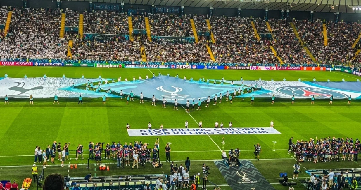 Poruka UEFA/Foto: 