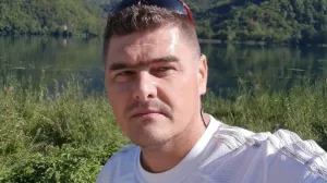 Pomozimo Sanidu da sačuva nogu/Pomozi.ba