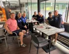 Faruk Hadžibegić sa selektorom Bećiragićem i njegovim pomoćnicima/Foto: 