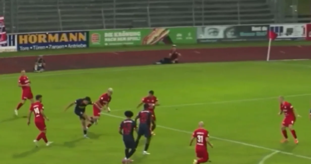 Kerim Alajbegović postiže sjajan gol (FOTO: Screenshot - X)/Foto: