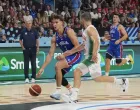 Basketball - FIBA EuroBasket 2025 - Group Phase - Portugal v Serbia - Xiaomi Arena, Riga, Latvia - August 29, 2025 Serbia's Bogdan Bogdanovic in action with Portugal's Diogo Gameiro REUTERS/Ints Kalnins/Foto: Ints Kalnins