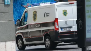 pritvor vozac/