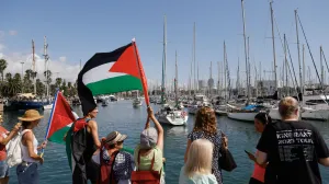 BARCELONA, ŠPANIJA - 31. AUGUST: Brodovi koji pripadaju Globalnoj Sumud flotili isplovili su iz Barcelone u Španiji prema Gazi 31. augusta 2025."Globalna Sumud flotila" predstavlja najveću civilnu pomorsku misiju organiziranu kako bi se suprotstavila izraelskoj ilegalnoj opsadi Gaze. Ona ujedinjuje organizatore, doktore, umjetnike i aktiviste solidarnosti iz cijelog svijeta koji odgovaraju na genocid nad palestinskim narodom. (Esra Hacioğlu - Anadolu Agency)/