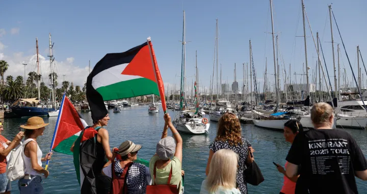 BARCELONA, ŠPANIJA - 31. AUGUST: Brodovi koji pripadaju Globalnoj Sumud flotili isplovili su iz Barcelone u Španiji prema Gazi 31. augusta 2025."Globalna Sumud flotila" predstavlja najveću civilnu pomorsku misiju organiziranu kako bi se suprotstavila izraelskoj ilegalnoj opsadi Gaze. Ona ujedinjuje organizatore, doktore, umjetnike i aktiviste solidarnosti iz cijelog svijeta koji odgovaraju na genocid nad palestinskim narodom. (Esra Hacioğlu - Anadolu Agency)/