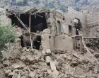 KUNAR, AFGHANISTAN - 1. septembar 2025: Pogled na teško oštećene kuće nakon zemljotresa jačine 6,0 stepeni Rihterove skale koji je pogodio istočnu afganistansku provinciju Kunar 1. septembra 2025. godine. Zemljotres je pogodio Afganistan u nedjelju, usmrtivši najmanje 800 ljudi i povrijedivši 2.500 drugih, uzrokujući velika razaranja u istočnim provincijama Kunar i Nangarhar (Shafiullah Kakar - Anadolu Agency)/
