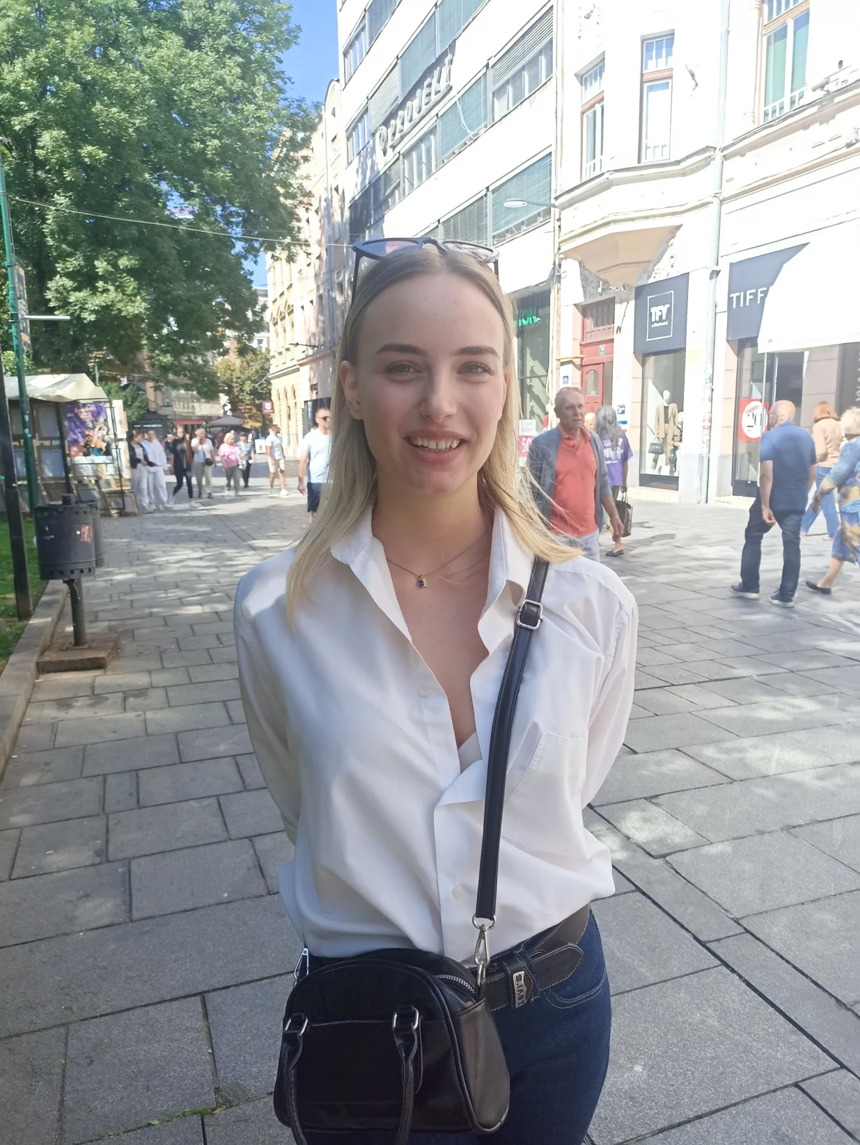 Djevojka Ema/