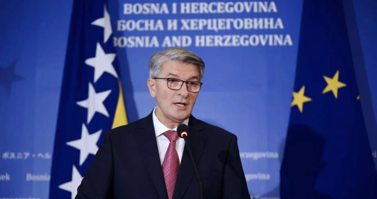 Šemsudin Mehmedović/Fena