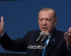 Turkish President Tayyip Erdogan addresses his supporters during a meeting in Istanbul, Turkey, September 13, 2025. REUTERS/Umit Bektas/Umit Bektas