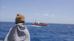 Migrantski brod na Mediteranu/Fena/twiter