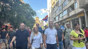 Na protestima/