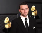 epa09074951 A handout photo made available by The Recording Academy shows producer Ben Winston arriving for the 63rd Annual Grammy Awards ceremony at the Los Angeles Convention Center, in Los Angeles, California, USA, 14 March 2021. EPA/KEVIN MAZUR/HANDOUT ATTENTION EDITORS: IMAGE TO BE USED ONLY IN RELATION TO THE STATED EVENT/HANDOUT EDITORIAL USE ONLY/NO SALES/NO ARCHIVES/Foto: Kevin Mazur/Handout