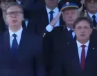 Knežević salutira dok se intonira himne Srbije/