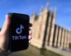 epa10105271 Social media giant Tik Tok's logo outside the UK parliament in London, Britain 04 August 2022. The British Parliament has announced it has closed its TikTok account over concerns of the firm's links to China and the risk of data being passed to the Chinese government. EPA/ANDY RAIN/Andy Rain