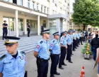 Članovi SDS-a i građani RS-a okupljeni ispred Okružnog suda u Banjoj Luci/Draško Stanivuković