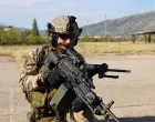 U organizaciji EUFOR-a danas je na mostarskoj Zračnoj luci održana pokazna vježba u sklopu 'Brzog odgovora 25', s ciljem provjere spremnosti i suradnje sa SIPA-om i drugim domaćim sigurnosnim agencijama.(Foto FENA/ Mateo Marinović)/Mateo Marinović