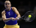 Tennis - Billie Jean King Cup Finals - Semi Finals - Italy v Ukraine - Shenzhen Bay Sports Centre Arena, Shenzhen, China - September 19, 2025 Ukraine's Elina Svitolina in action during her match against Italy's Jasmine Paolini REUTERS/Tingshu Wang/Foto: Tingshu Wang