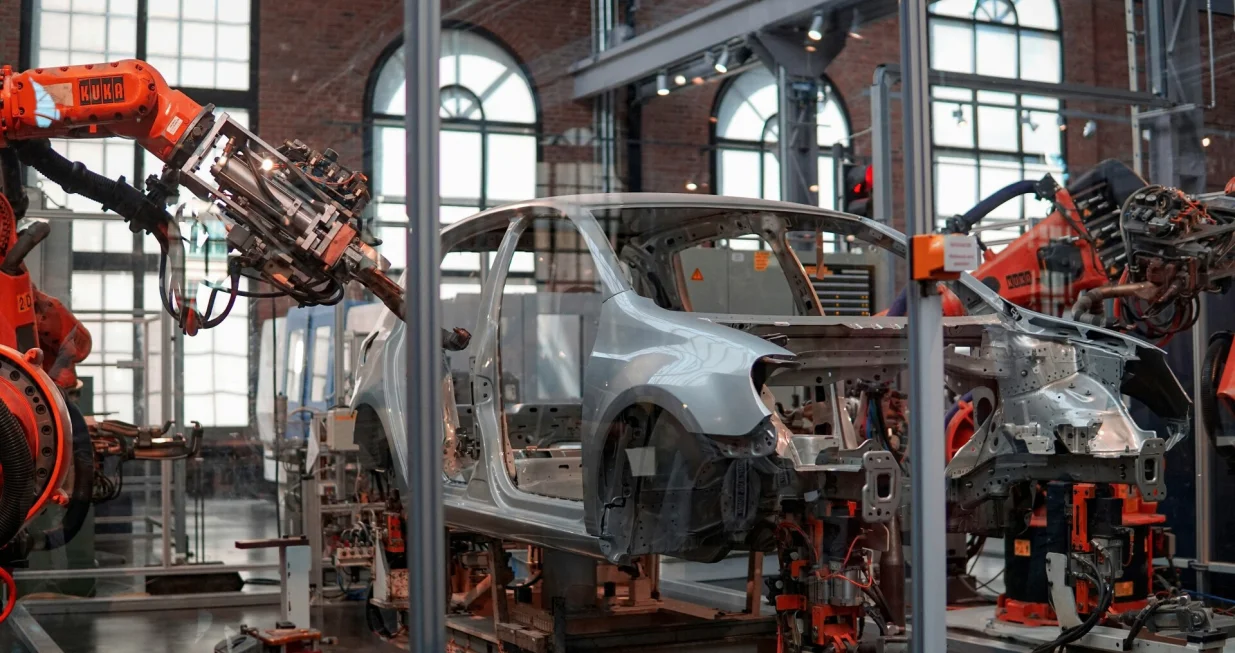 tvornica, automobili, proizvodnja, industrija/Lenny Kuhne