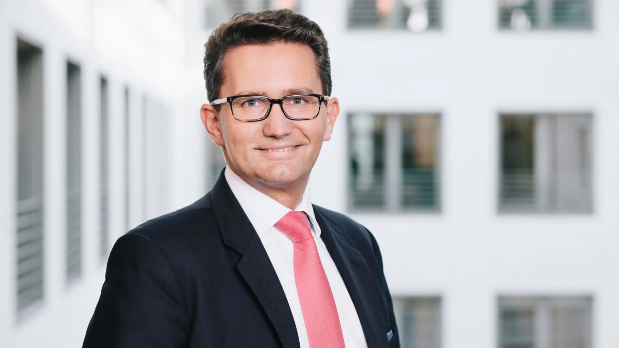 Nikolaus S. Lang/