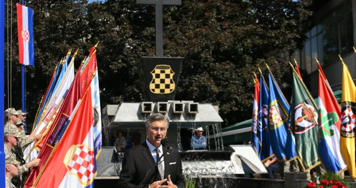 Predsjednik Vlade Republike Hrvatske Andrej Plenković prisustvovao je danas u Jajcu obilježavanju 30. godišnjice oslobodilačke operacije "Maestral"/Vlada Rh