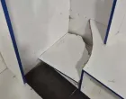 Rabijene police u svlačionici (FOTO: FK Omarska)/Foto: