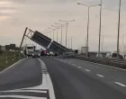 Metalna konstrukcija, autoput, Beograd - Novi Sad/X.com
