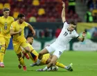 Soccer Football - FIFA World Cup - UEFA Qualifiers - Group H - Romania v Austria - Arena Nationala, Bucharest, Romania - October 12, 2025 Romania's Alexandru Chipciu in action with Austria's Christoph Baumgartner Inquam Photos via REUTERS/Bogdan Buda ROMANIA OUT. NO COMMERCIAL OR EDITORIAL SALES IN ROMANIA. THIS IMAGE HAS BEEN SUPPLIED BY A THIRD PARTY./Foto: Bogdan Buda