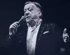 Počelo okupljanje građana na platou Skenderije kako bi odali počast Halidu Bešliću/Amir Papić