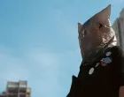 /
