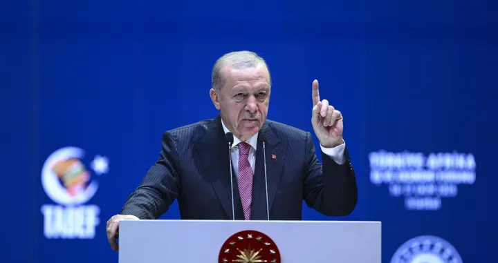 ISTANBUL, TURSKA - 17. OKTOBAR: Turski predsjednik Recep Tayyip Erdogan održao je govor na Poslovno-ekonomskom forumu Turska-Afrika održanom u Kongresnom centru u Istanbulu, Turska, 17. oktobra 2025. (Arif Hüdaverdi Yaman - Anadolu Agency)/