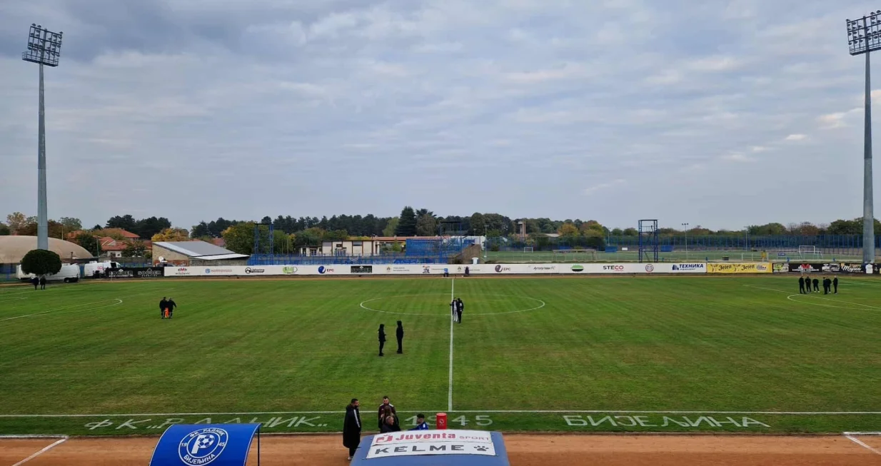 Gradski stadion u Bijeljini pred utakmicu Radnik - Sarajevo/Foto: